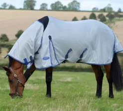 Weatherbeeta ComFiTec Airflow II 35 Weatherbeeta ComFiTec Airflow II -Horse Supplies Sale 1002926010 wb cft airflow ii cb grazing image lifestyle4 13 jpg