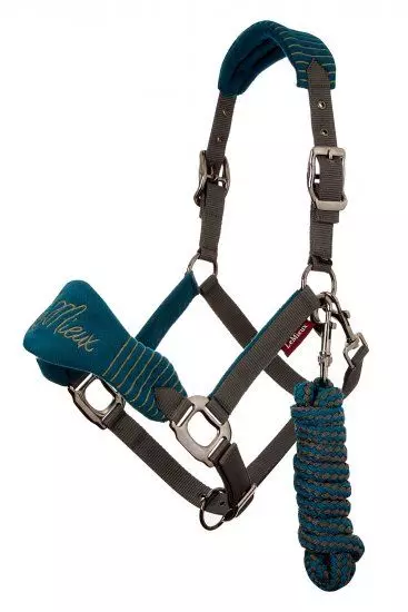 LeMieux Vogue Fleece Headcollar & Leadrope 5 LeMieux Vogue Fleece Headcollar & Leadrope - Image 3